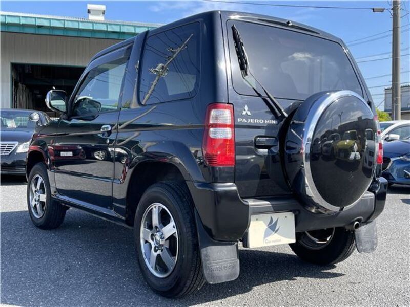 PAJERO MINI