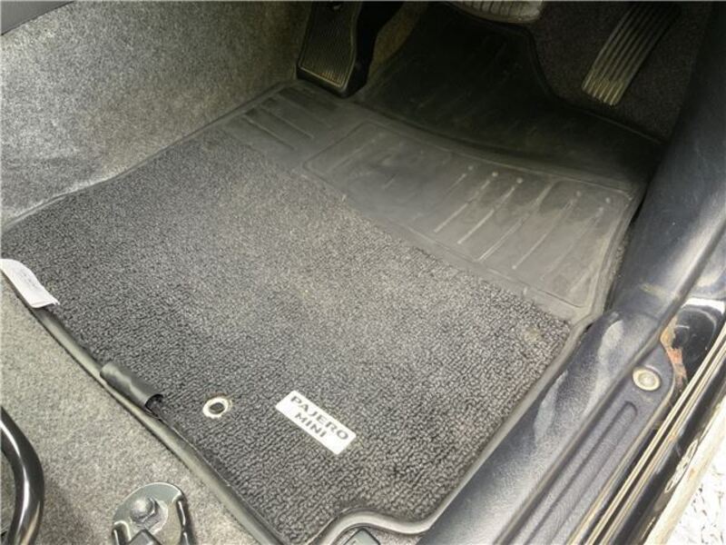 PAJERO MINI
