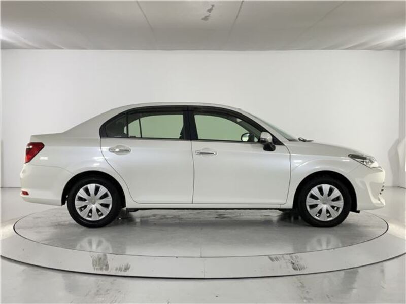 COROLLA AXIO