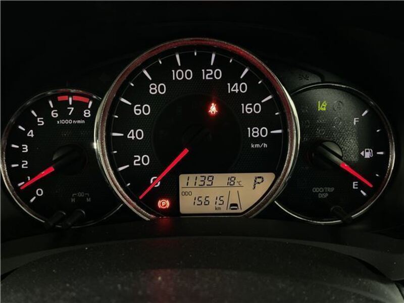 COROLLA AXIO