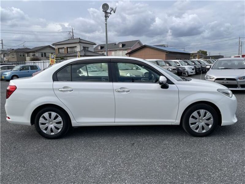 COROLLA AXIO