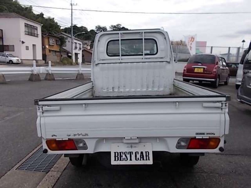 CLIPPER TRUCK