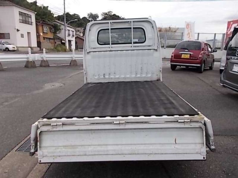 CLIPPER TRUCK