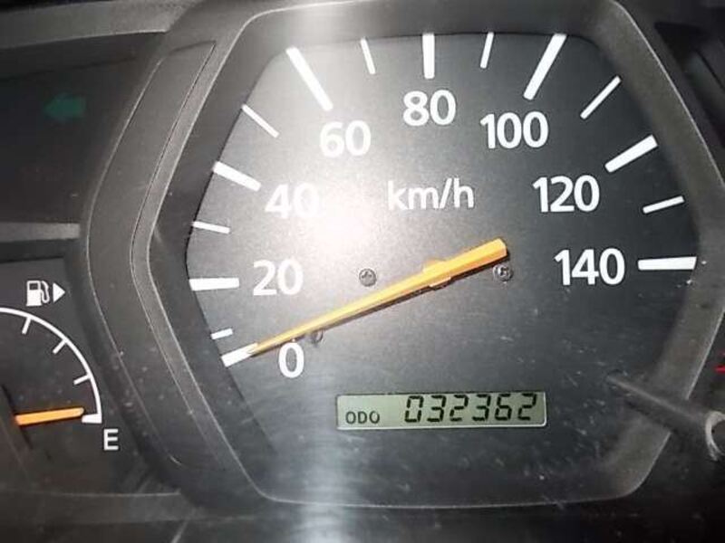 CLIPPER TRUCK