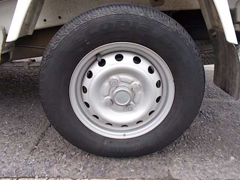 CLIPPER TRUCK