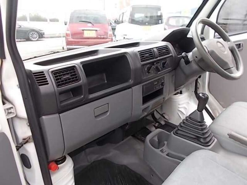 CLIPPER TRUCK