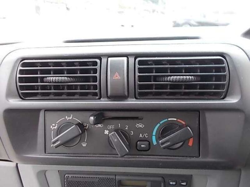 CLIPPER TRUCK