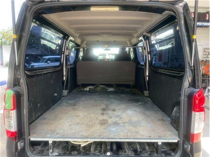 NV350 CARAVAN