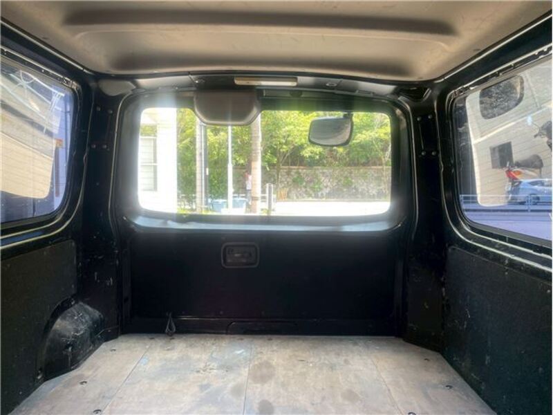 NV350 CARAVAN