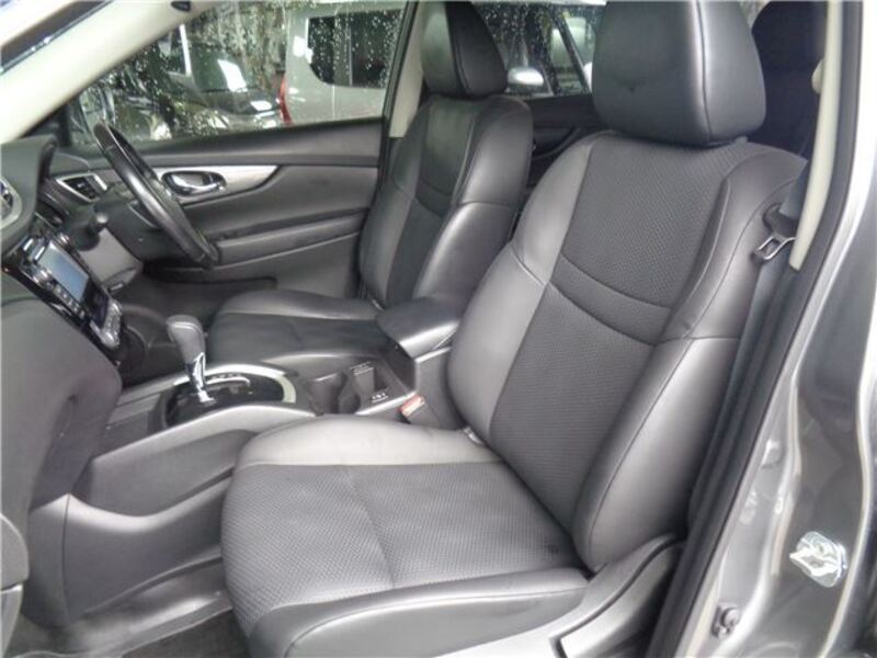 X-TRAIL