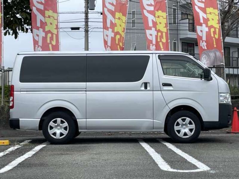 HIACE VAN