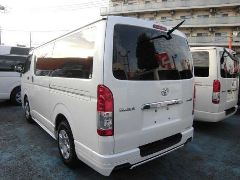 HIACE VAN