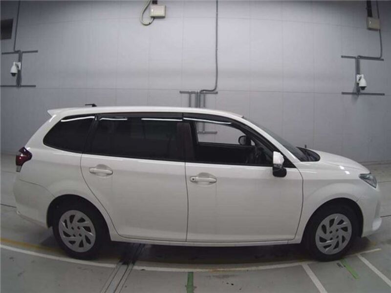 COROLLA FIELDER