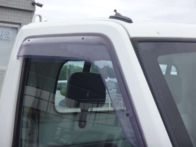 MINICAB TRUCK