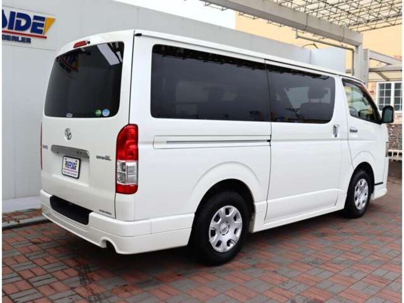 HIACE VAN