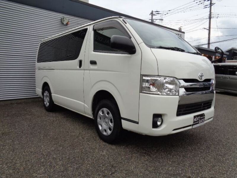 HIACE VAN
