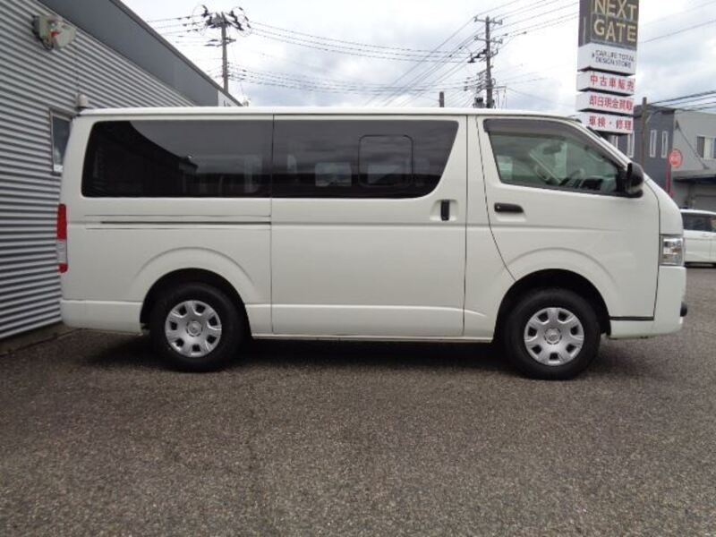 HIACE VAN