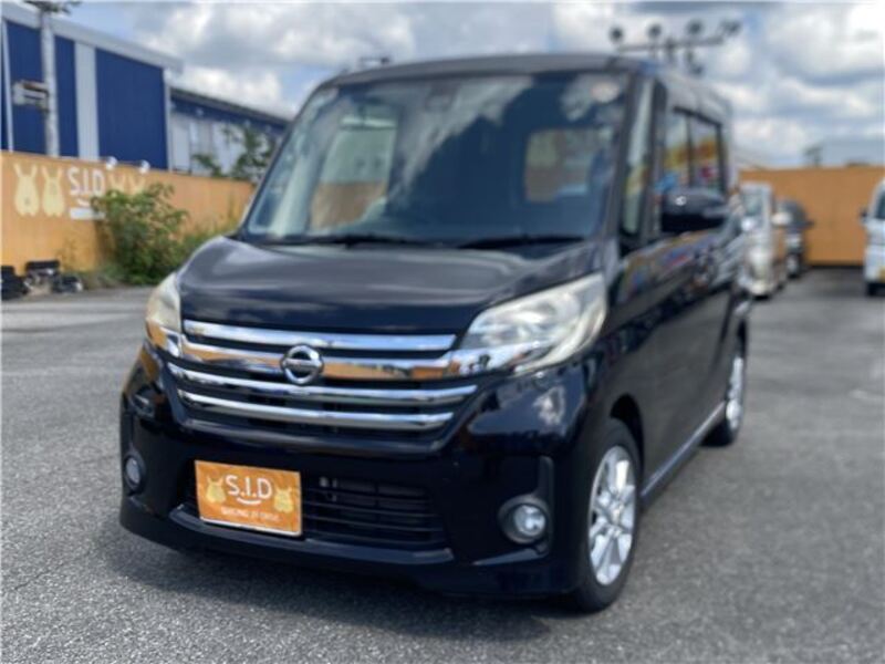 NISSAN DAYZ ROOX