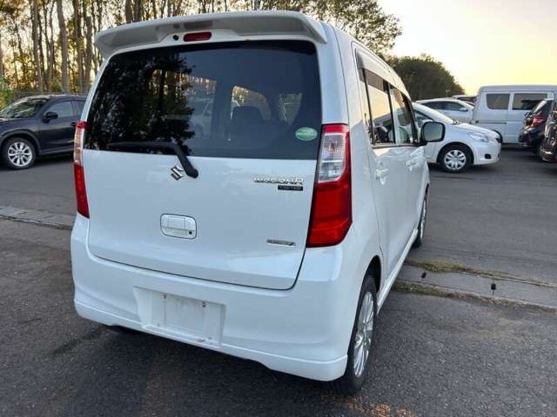 WAGON R