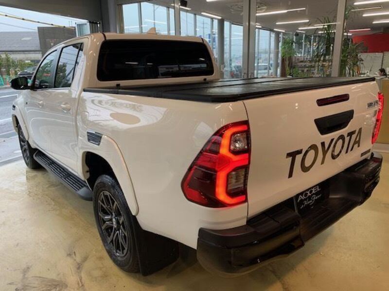HILUX
