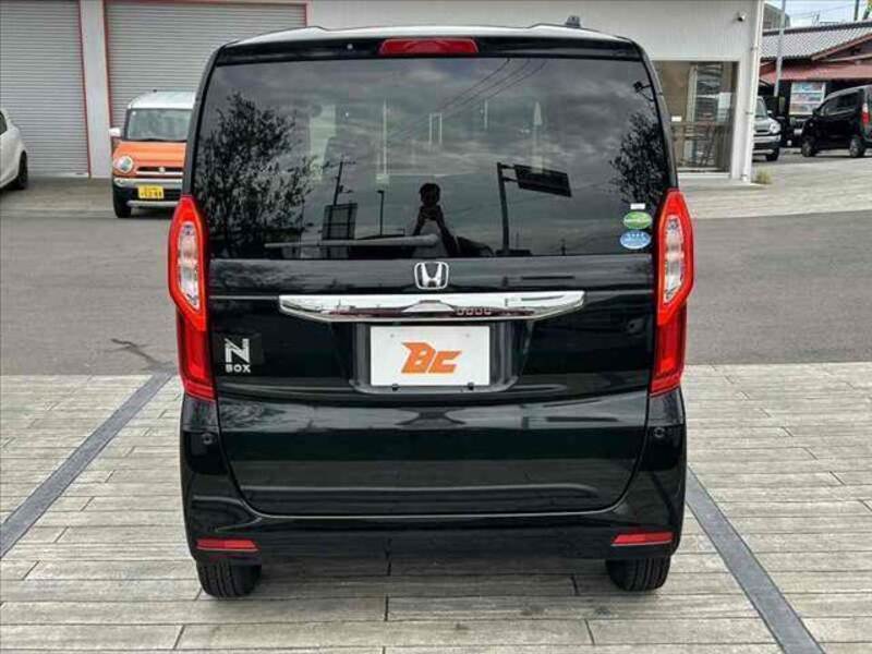 N BOX