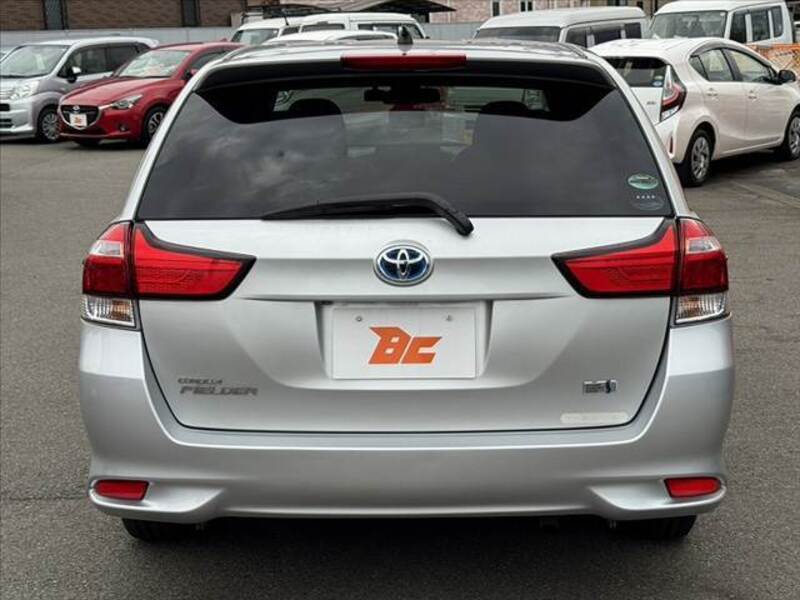 COROLLA FIELDER