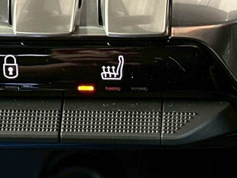 3008