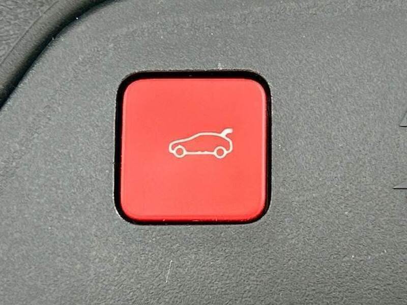 3008