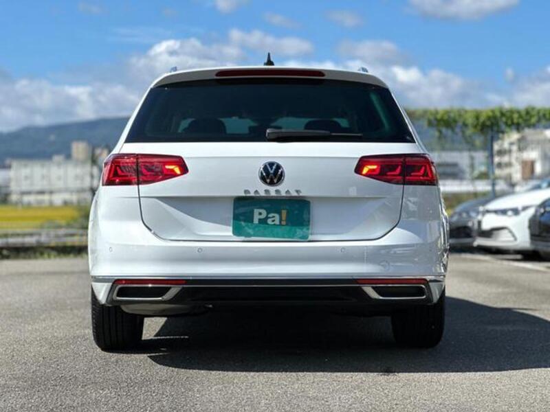 PASSAT VARIANT