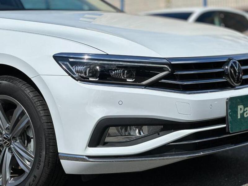PASSAT VARIANT