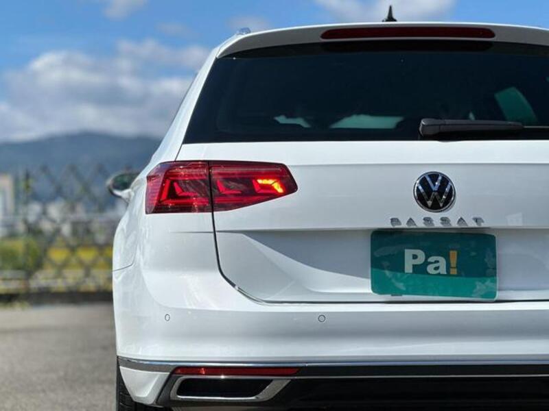 PASSAT VARIANT
