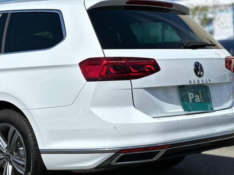 PASSAT VARIANT