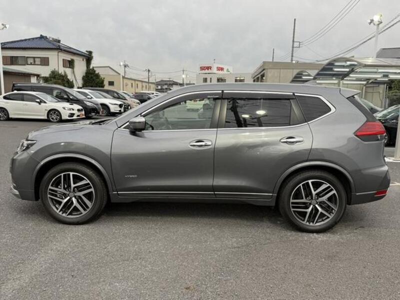 X-TRAIL