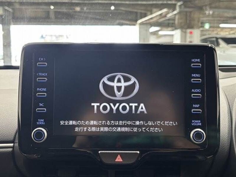 YARIS CROSS