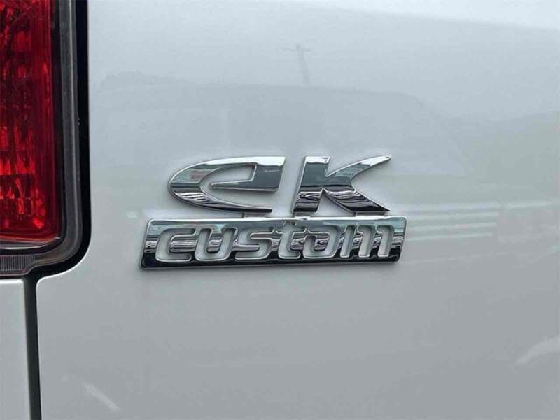EK CUSTOM