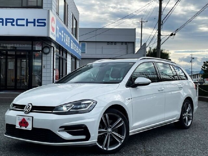 GOLF VARIANT-0