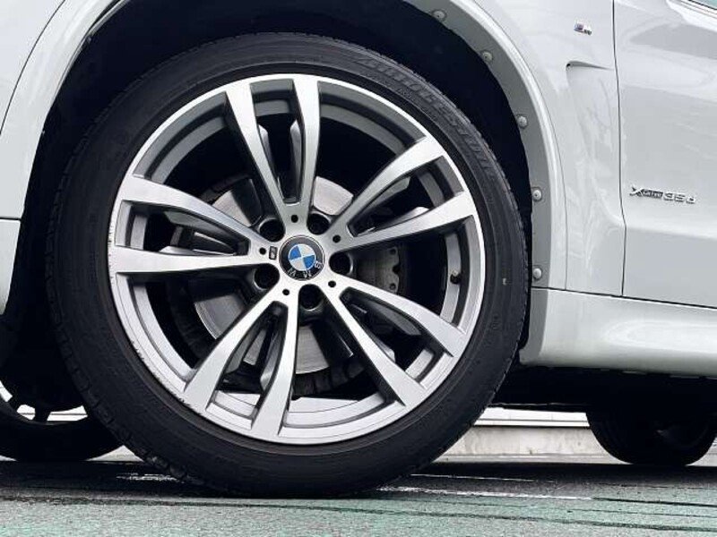 X5