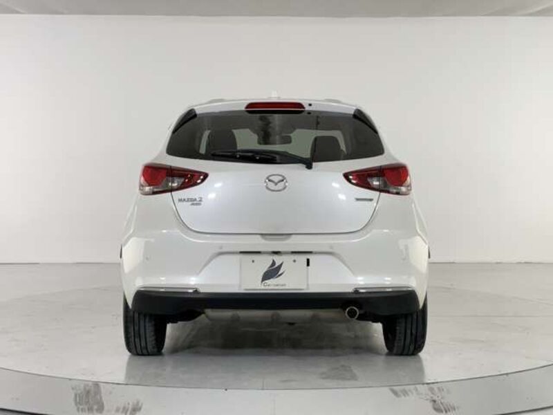 MAZDA2