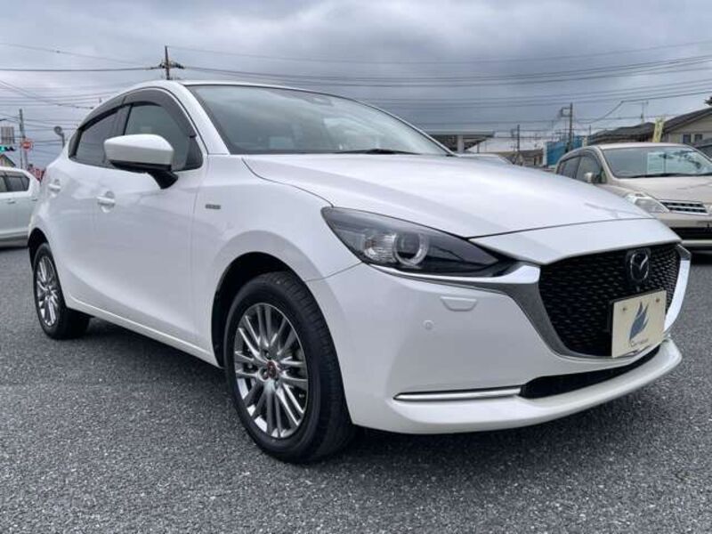 MAZDA2