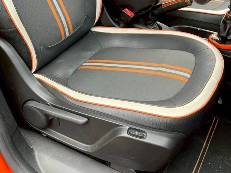 TWINGO