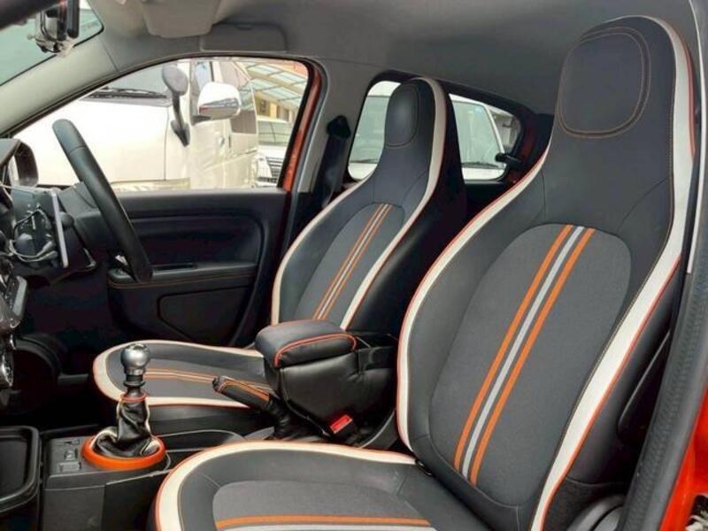 TWINGO