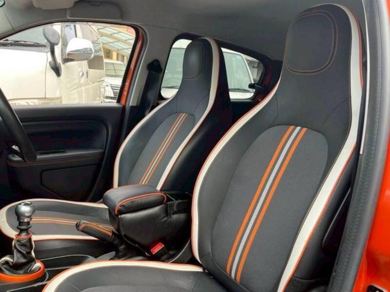 TWINGO