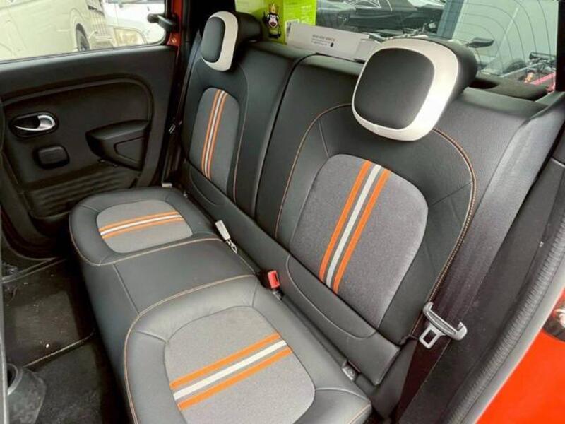 TWINGO