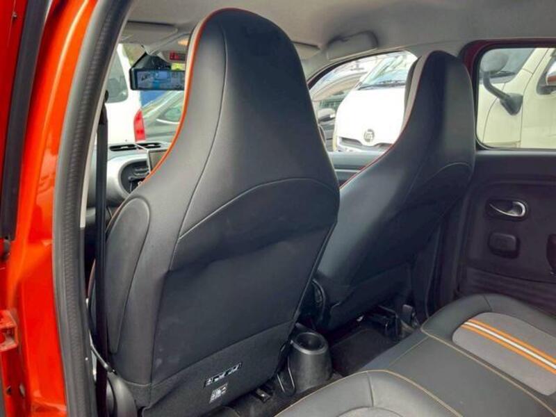 TWINGO