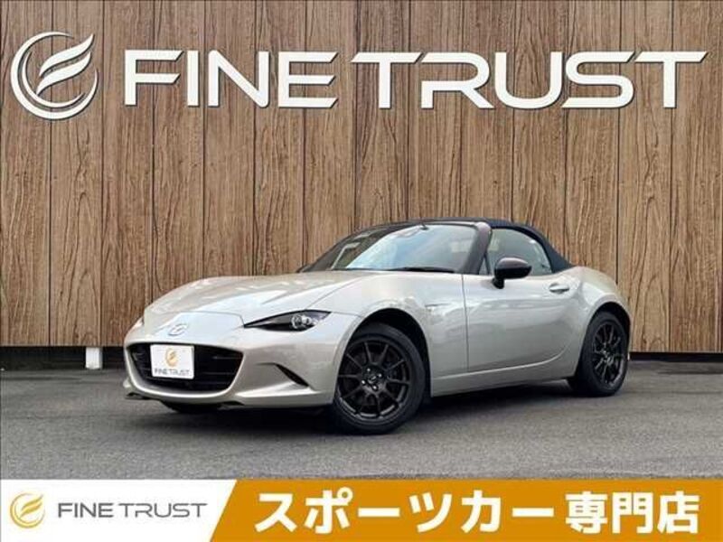 ROADSTER-0