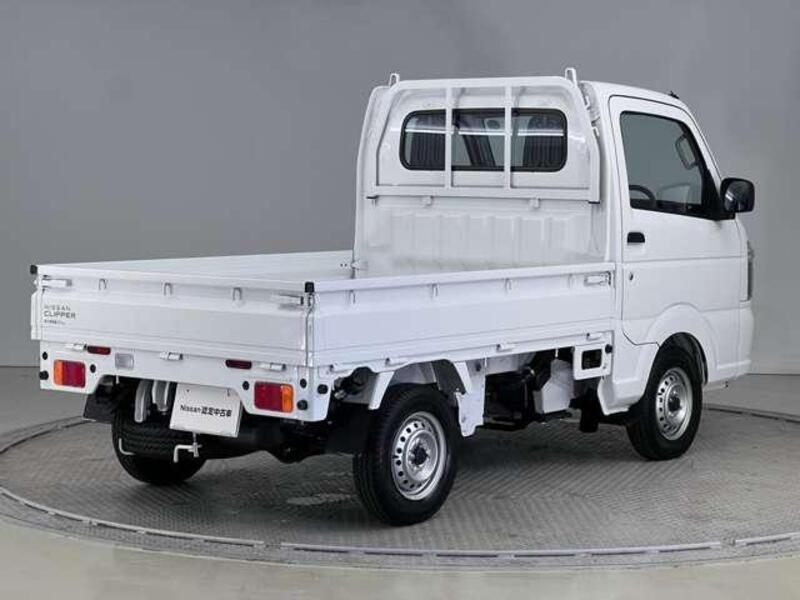 CLIPPER TRUCK