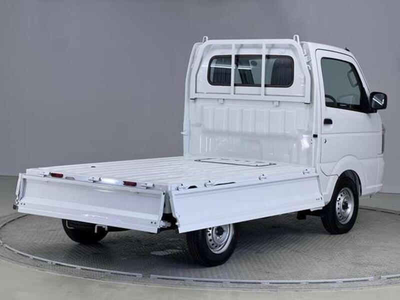 CLIPPER TRUCK