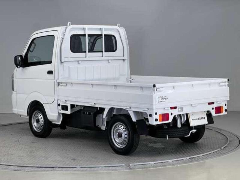 CLIPPER TRUCK