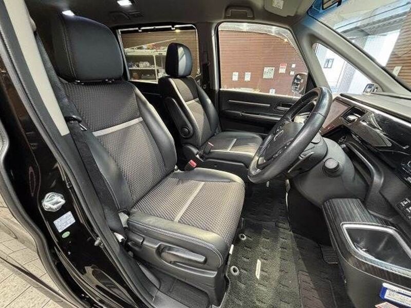 STEPWAGON SPADA