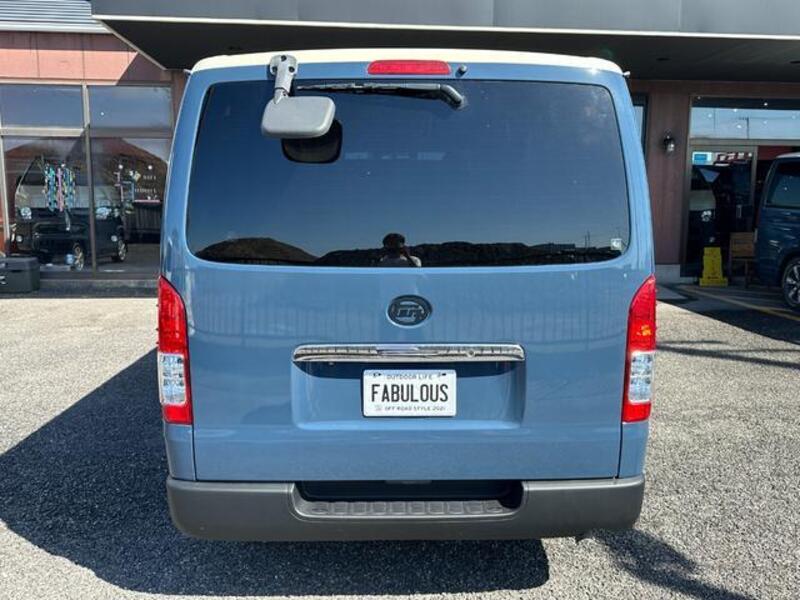 HIACE VAN